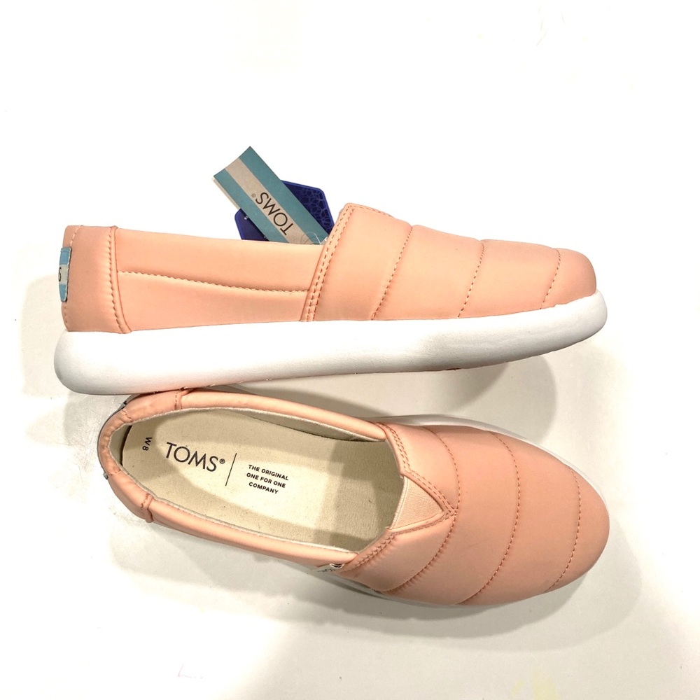 TOMS dusty pink matte woven shoes. Ortholite foam insoles - Picture 6 of 11